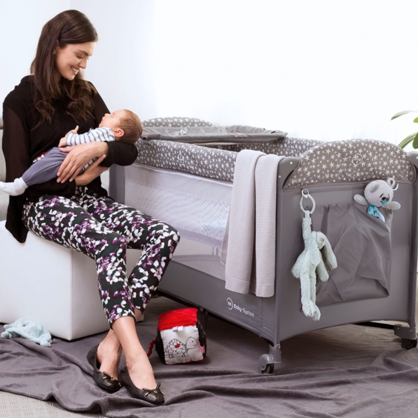 Happy Traveller BASIC PLUS portable travel cot grey BABYCARE \ Cots and beds Mamabrum.co.uk